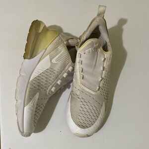 White and cream Air Max had a while good condition